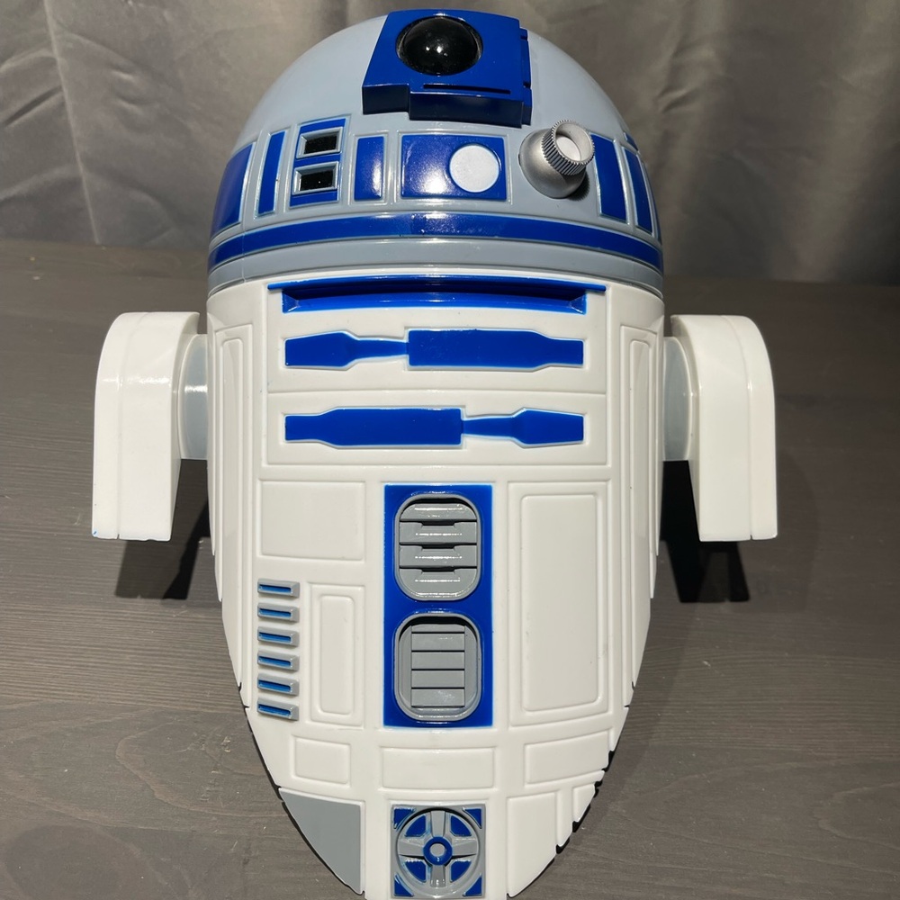 Stat wars R2D2 wall mount nightlight